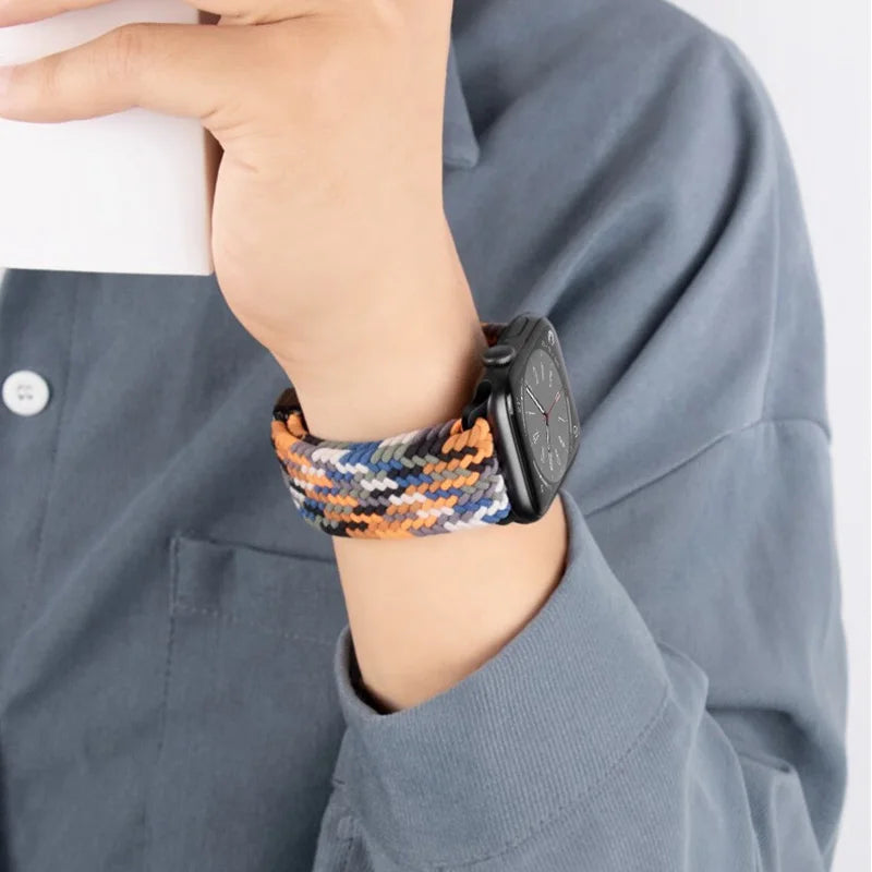 Magnetic Loop Apple Watch Band for Series 6 / 7 / 8 / 9 – Stainless Steel Mesh Bracelet with Adjustable Fit for Men & Women