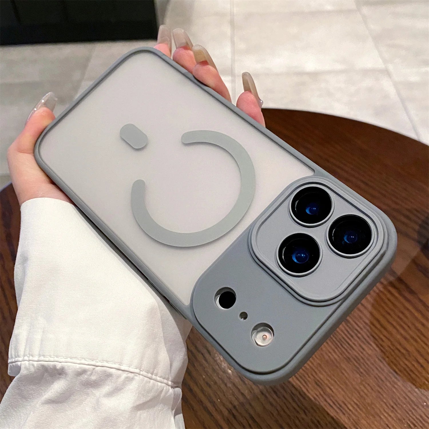 uxury Matte MagSafe Case for iPhone 17 / 17 Air / 17 Pro / 17 Pro Max – Magnetic Shockproof Cover with Built-In Lens Film & Slim Frosted Finish